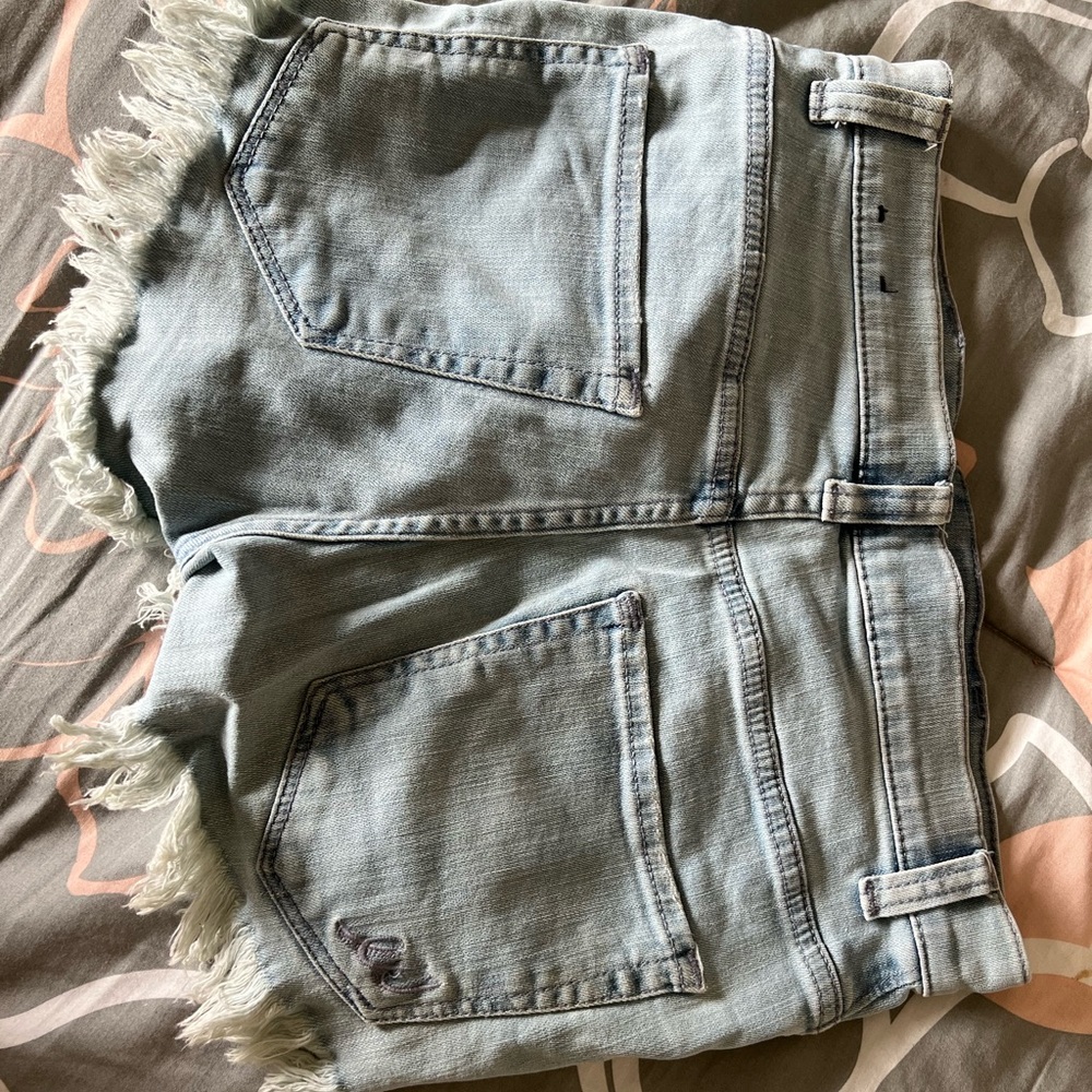 Express Jean Shorts. Size 2. Like New Condition.